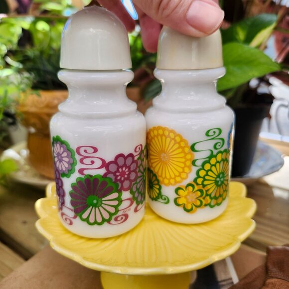 Vintage 1960's Avon Milk Glass Shakers with Colorful Mod Floral Pattern - Picture 3 of 11